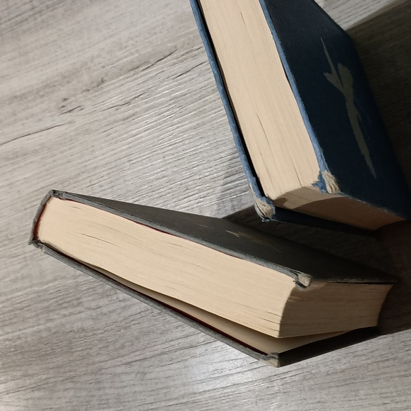 Suzanne Collins book bundle Mockingjay and The hunger games - Picture 4 of 9